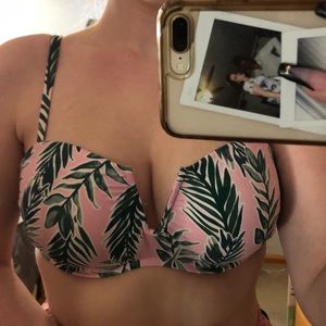 Leaf print bikini top